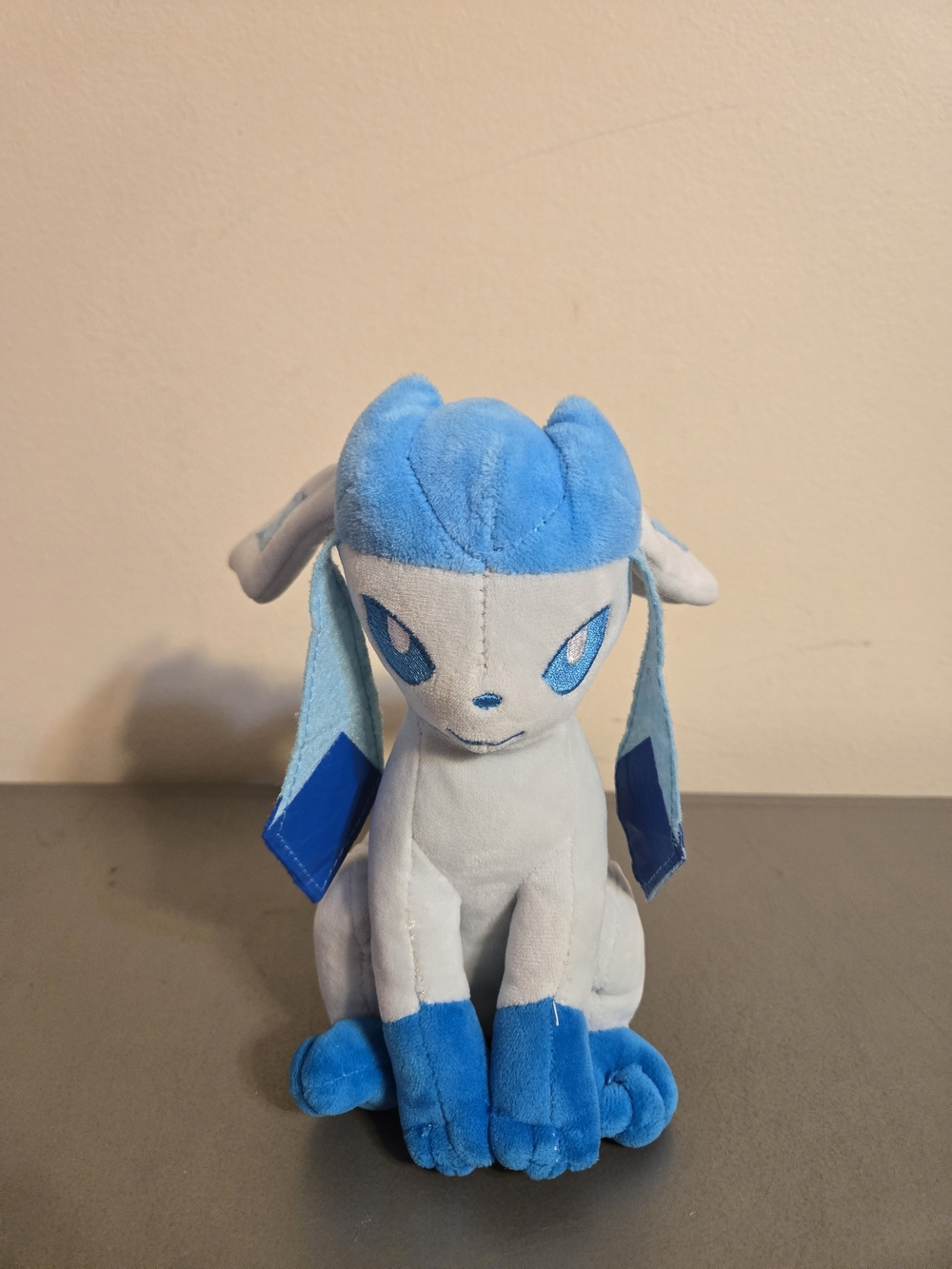 Pokémon Glaceon 7.5" Plush Toy